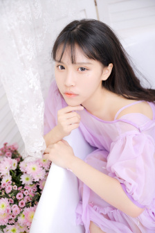 YSL蜜桃色蜜桃成熟时